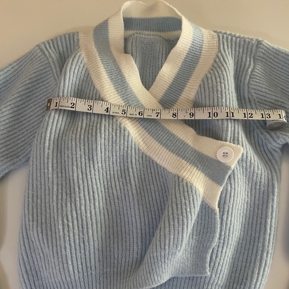 Drop Shoulder Button Cardigan - Picture 4 of 9